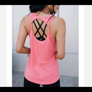 Zyia active twist tank M